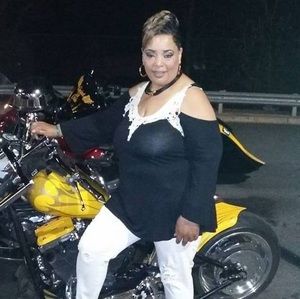 Meet your Posher, Bobbie